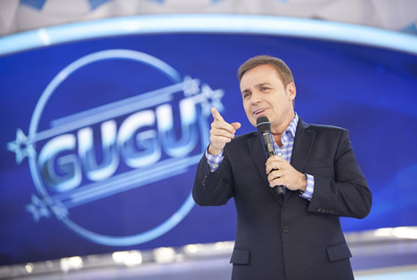 Resultado de imagem para jornalista-que-anunciou-morte-de-gugu-liberato-volta-atras.html