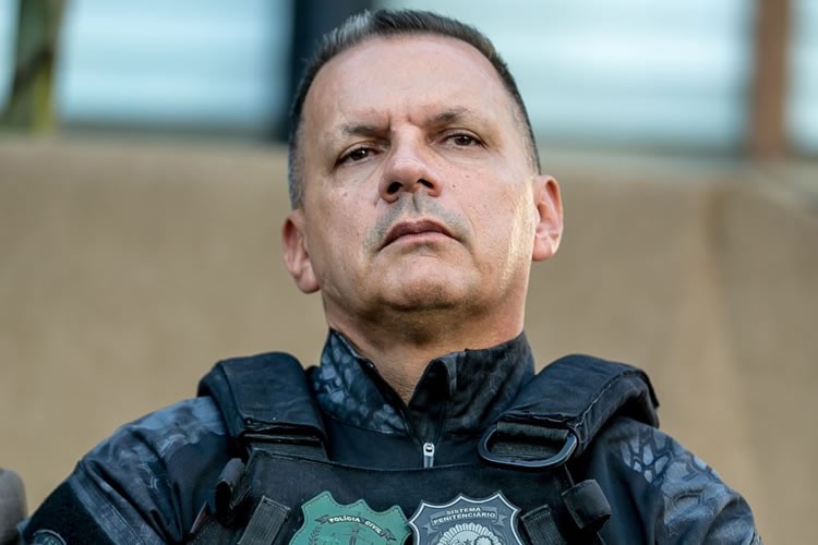 Resultado de imagem para Visitas estÃ£o suspensas "atÃ© terminarem os ataquesâ, diz secretÃ¡rio Mauro Albuquerque