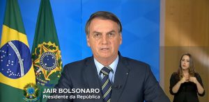Em pronunciamento, Bolsonaro critica fechamento de escolas, ataca governadores e culpa mídia