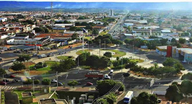Juazeiro do Norte suspende atividades de bancos, hotéis e pousadas durante pandemia