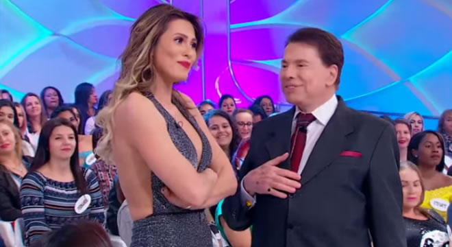 Silvio Santos afasta Lívia Andrade por espalhar fake news da Universal
