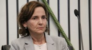 Vice-governadora do Ceará, Izolda Cela recebe alta médica após infecção da Covid-19