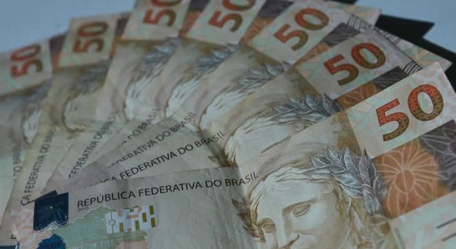 Governo libera R$ 16 bi para estados e municípios e R$ 9,4 bi para a Saúde