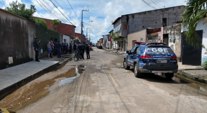Guarda municipal é assassinado a tiros ao chegar em casa, no Ceará