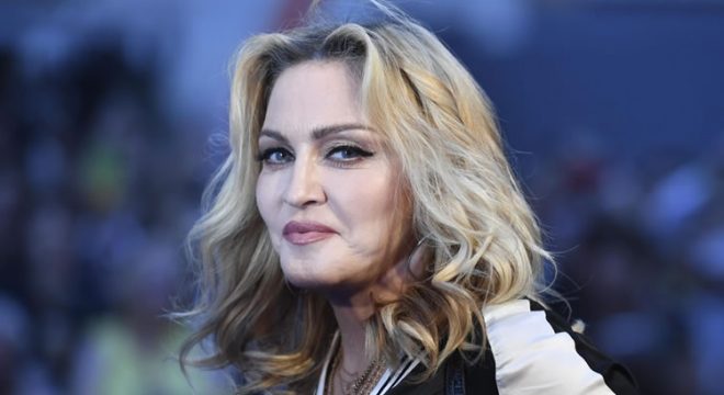 Madonna festeja ‘panelaços’ contra Jair Bolsonaro