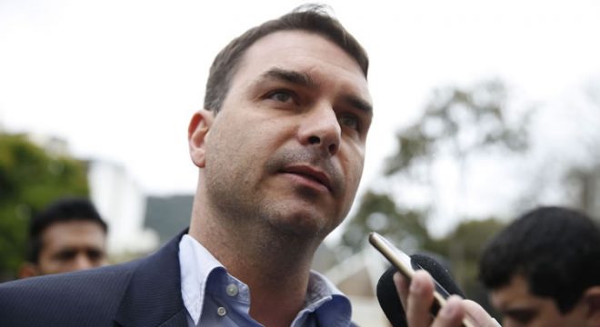 STJ nega novo recurso de Flávio Bolsonaro para sustar investigação de rachadinha