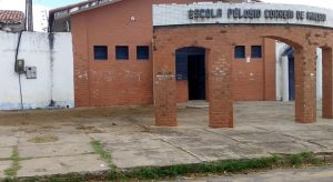 Educação de Juazeiro nega que escola Pelúsio Correia de Macêdo está abandonada
