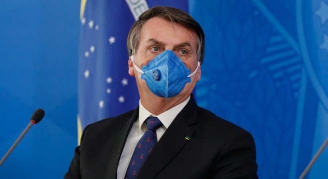 Bolsonaro admite que ainda não existe prova científica sobre cloroquina