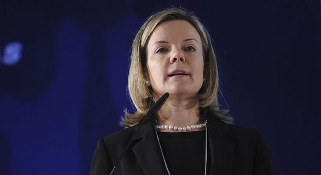 PT pede impeachment de Bolsonaro por seis crimes e quer depoimento de Moro