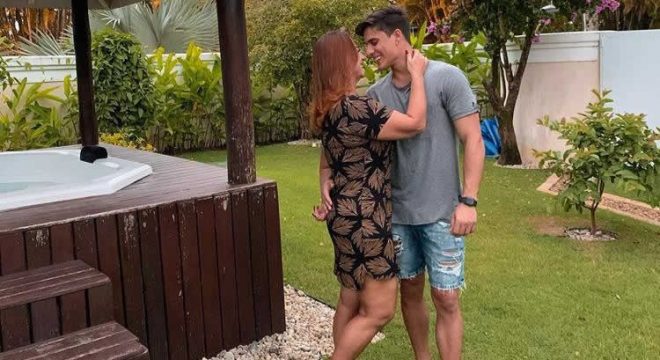 Tiago Ramos e mãe de Neymar terminam o namoro, diz site