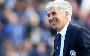 Técnico revela que estava com Covid-19 em jogo da Champions considerado "bomba biológica"
