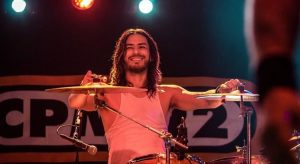 Japinha do CPM 22 confirma conversa vazada com garota que diz ter 16 anos