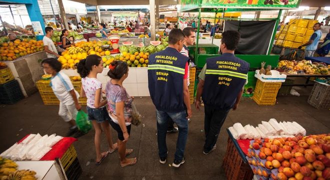 Epicentro de Covid-19? Entenda por que fluxo do Mercado do Pirajá passa a ser controlado em Juazeiro - Site Miséria