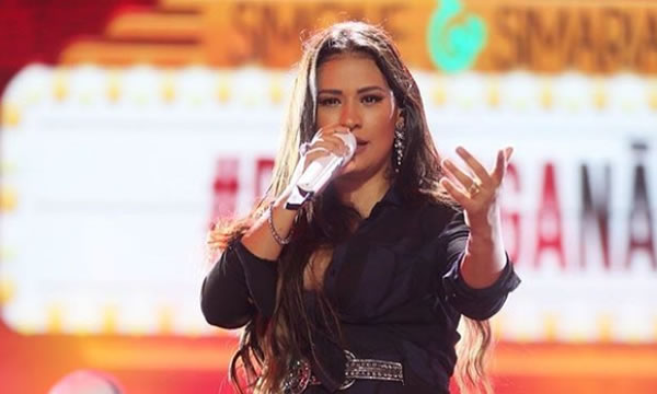 Simone, da dupla com Simaria, diz que prefere 'festa de pobre'