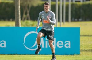 Jogadores se recuperam de Covid-19 e Corinthians se apresenta completo