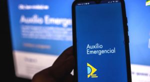 Auxílio emergencial é insuficiente para manter trabalhador em casa, diz pesquisa