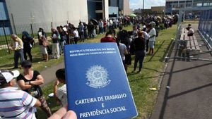 Desemprego deve bater recorde no 3º trimestre e atingir 15 milhões
