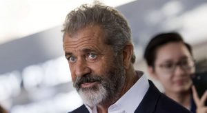 Mel Gibson ficou hospitalizado por uma semana após testar positivo para Covid-19