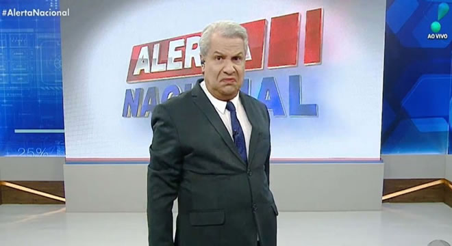 Com contrato milionário, Sikêra Jr. leva culpa por redução salarial na RedeTV!