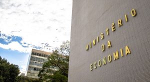 Ministério da Economia mantém em queda de 4,70% a projeção do PIB de 2020