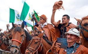 Tradição cinquentenária, pela primeira vez a 'Missa do Vaqueiro' é realizada sem público