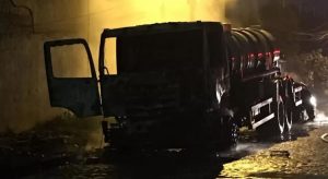 Com ciúmes, vigilante queima caminhão e carro do atual companheiro da ex-mulher e é preso