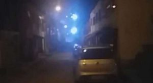 Após execução de homem, queima de fogos é ouvida, no Ceará