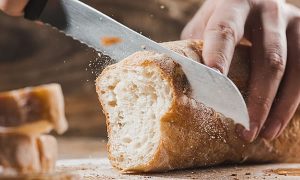 Dificuldades na importação de trigo encarecem alimentos no Ceará
