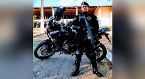 Soldado do CPRaio morre atropelado em acidente envolvendo caminhão na CE-187