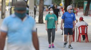 Ceará tem menor taxa de transmissão de Covid-19 desde o início da pandemia