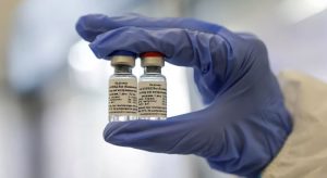 Cientistas dizem que vacina russa deve garantir imunidade por ao menos 2 anos