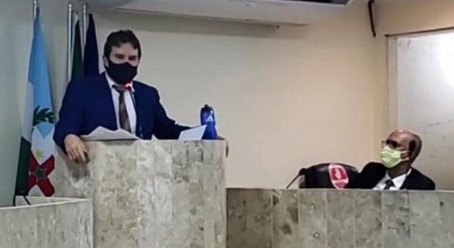 Em Pernambuco, vereador acusa colega de furtar celular na Câmara Municipal