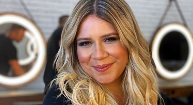 Marília Mendonça é acusada de transfobia após comentário em live e pede desculpas