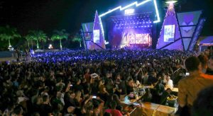 Bolsonaro sanciona medida que dispensa reembolso por shows cancelados