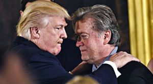 Steve Bannon, ex-estrategista-chefe de Trump, é preso nos EUA sob acusação de fraude