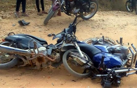 Mulher de 32 anos morre em Mauriti numa colisão de motos e a sua pilotada pela irmã