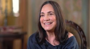 Regina Duarte deseja voltar a fazer novelas, diz colunista