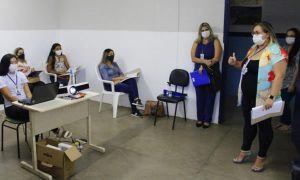 Agentes educadores no combate a COVID-19 estão sendo capacitados para atender a população