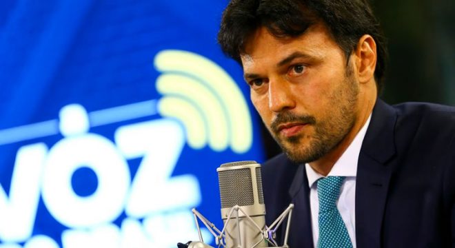 Genro de Silvio Santos costura pacificação de Bolsonaro e Globo