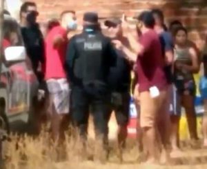 Polícia Militar acaba com festa em balneário que reunia centenas de pessoas em Icó