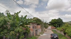 Homem mata filho de 3 anos a facadas e transmite ato por videochamada para a ex