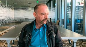 Primeiro homem curado do HIV morre de câncer nos EUA