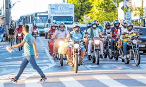 Após reclamações, Detran informa que licenciamentos de veículos serão enviados até o fim de outubro