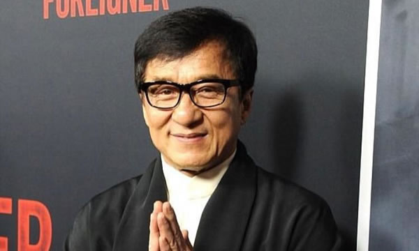Apartamentos de luxo de Jackie Chan em Pequim são apreendidos e vão a leilão