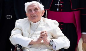 Bento XVI se torna o papa mais velho da História: '34.111 dias a serviço de Deus'