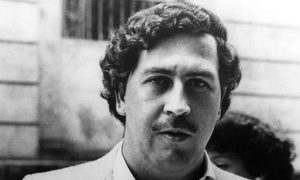 Sobrinho de Pablo Escobar acha R$ 100 milhões escondidos em parede de casa