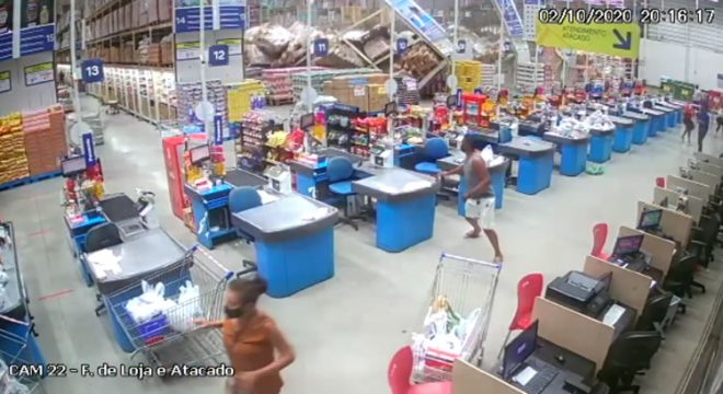 Prateleiras de supermercado desabam e deixam morto e feridos, no Maranhão