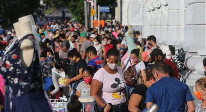 194 pessoas foram multadas por resistência ao uso obrigatório de máscaras no Ceará