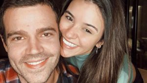 Atriz de Malhação e filho de Regina Duarte se casam sem avisar à família