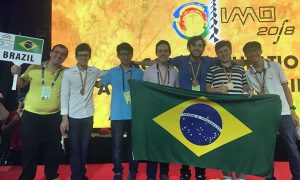 Três estudantes cearenses conquistam ouro e prata na Olimpíada Internacional de Matemática